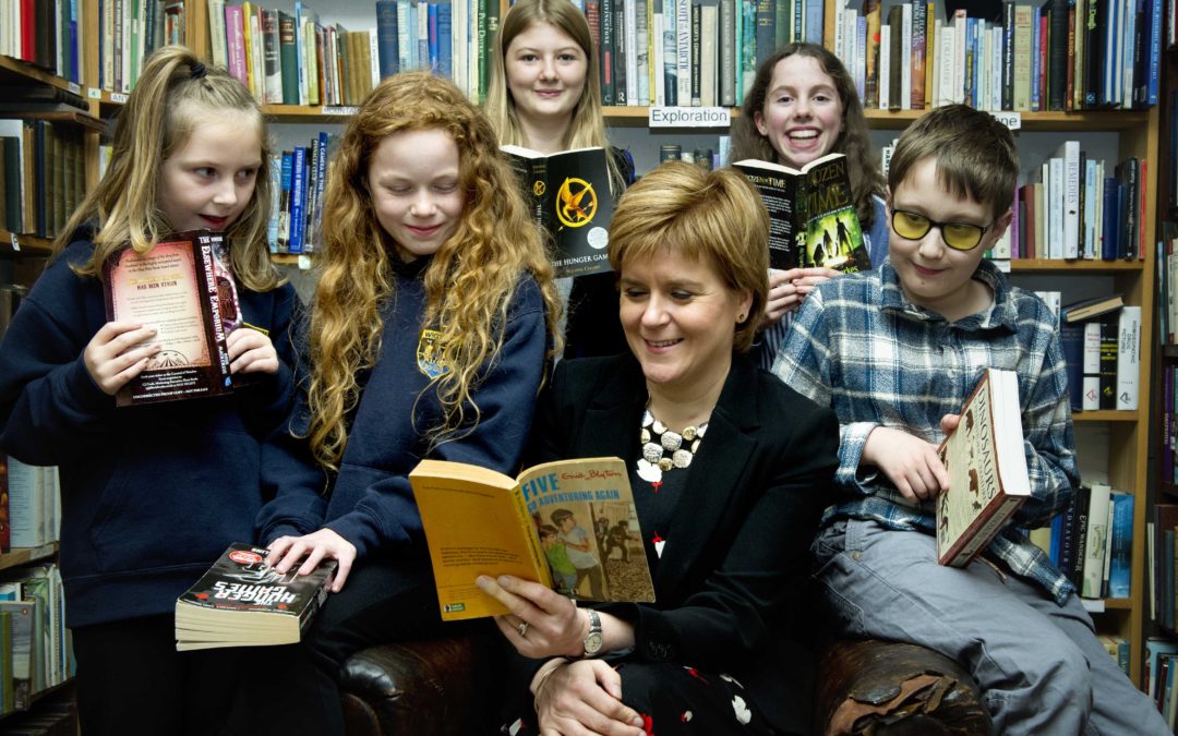 First Minister and Young Readers Share their Favourite Book Tips