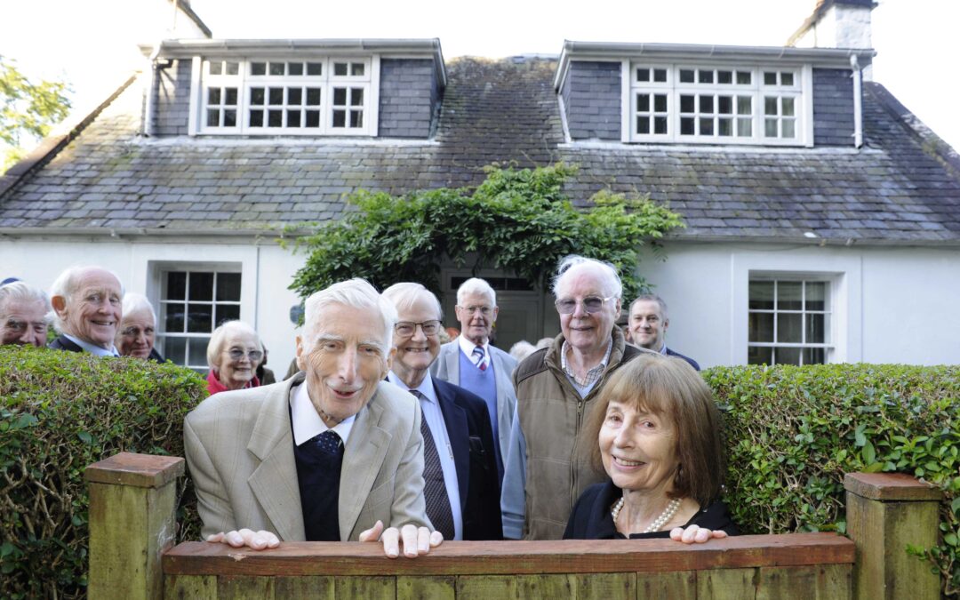 Galloway Nobel Prize winner James Mirrlees honoured with lecture and birthplace plaque