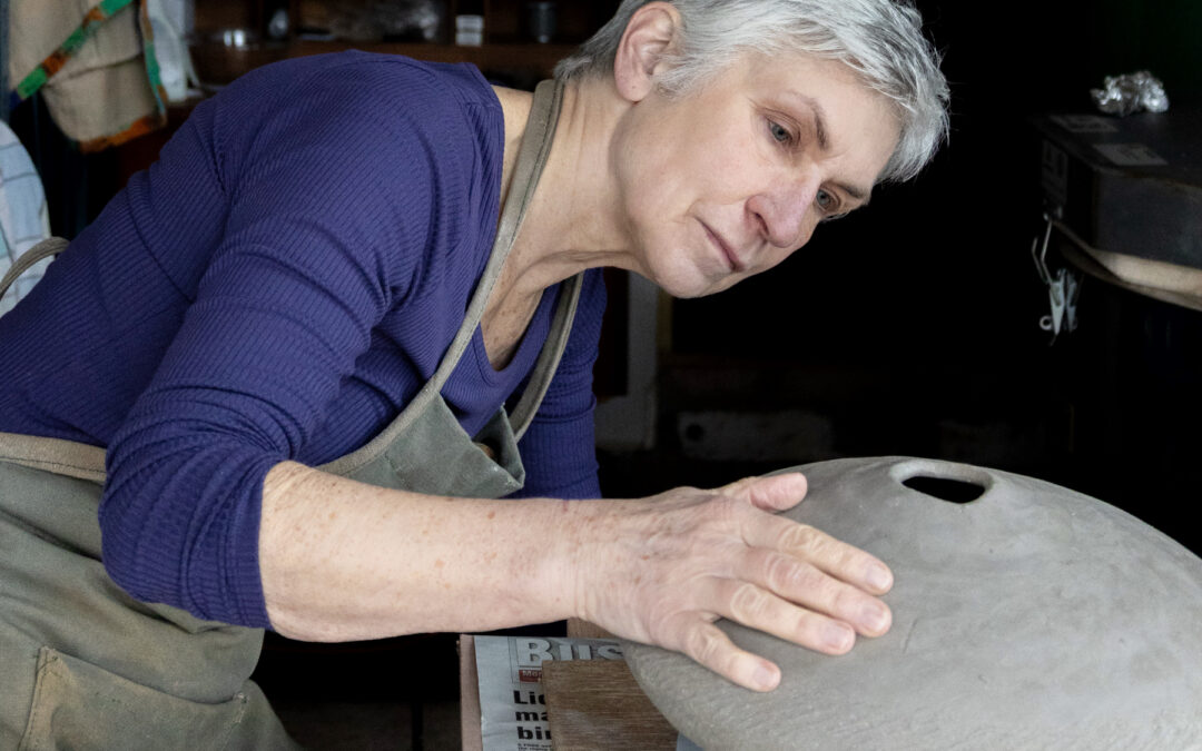 Seaweed and Banana Skins – Meet the Makers of Super Ceramics
